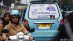Meski Dilarang, Peraga Kampanye Mejeng di Angkot Jakarta
