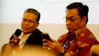 Prestasi lain yang dicapai Kanwil VIII Jakarta 1 PT Pegadaian yaitu kredit usaha rakyat (KUR) syariah. Pada tahun lalu pertumbuhan KUR syariah mencapai 125% dibandingkan dengan tahun sebelumnya. Realisasi pembiayaan KUR syariah sekitar Rp268,1 miliar dari target Rp214,4 miliar. Hal tersebut berarti pencapaian KUR syariah hingga 125,06% dari target yang ditetapkan.