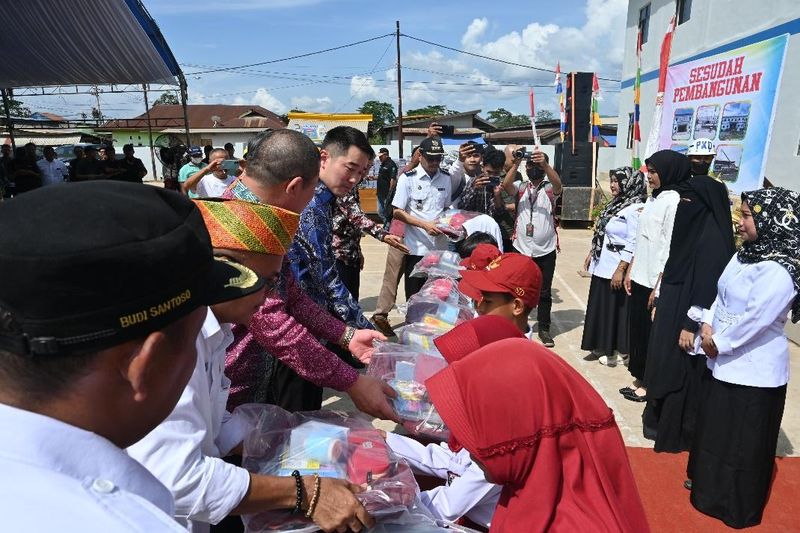 Peresmian Gedung Sekolah Dasar (SD) Negeri 1 Porara