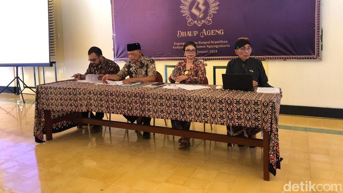 Jumpa pers Dhaup Ageng di Kompleks Pura Pakualaman, Rabu (3/1).