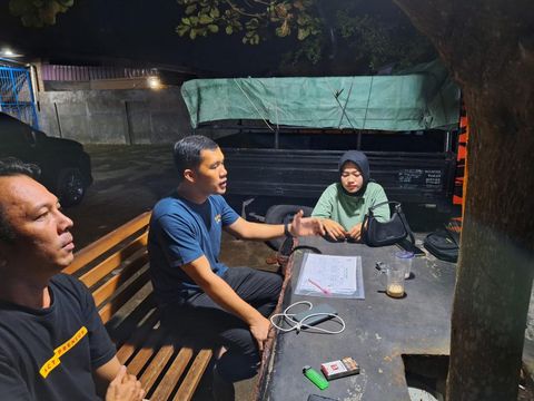 Pihak kepolisian saat menemui Khoirunnisa. (Foto: Dok. Polda Sumut)