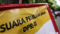 Selain merusak pohon, APK ini mengganggu estetika lingkungan.   