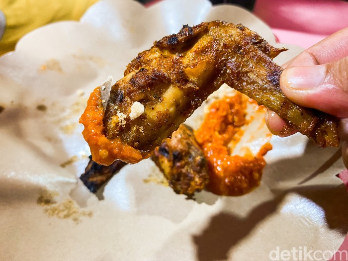 Sate asin pedas Sate Asin Pedas Mas Eco hits di Jakarta Selatan