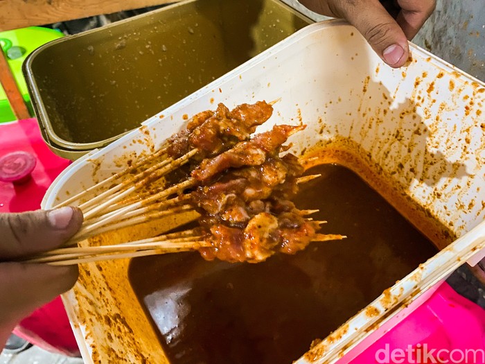 Gurih Pedas Sate Mas Eco Yang Hits Di Jakarta Selatan