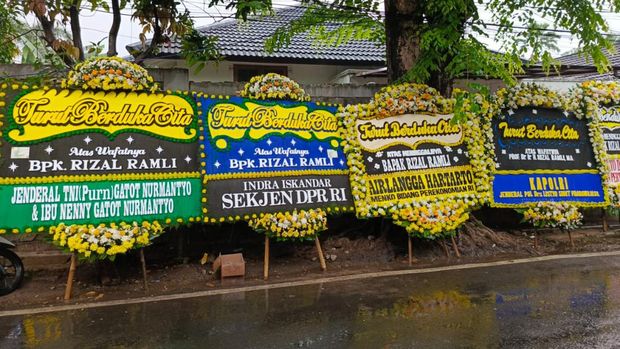 Suasana Rumah Duka Rizal Ramli. CNBC Indonesia/ Rosseno Aji Nugroho