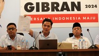 Wakil Ketua TKN Habiburokhman dan Sekretaris TKN Nusron Wahid menggelar jumpa pers di Media Center, Jakarta Selatan, Selasa (2/1/2024) kemarin.