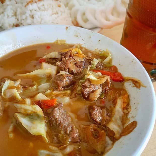 Tongseng Kambing Legendaris untuk Menu Makan Siang Ada di Sini