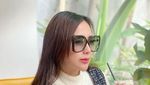 Gaya Ucie Sucita Ngeteh Mewah hingga Nikmati Jajanan Kaki Lima