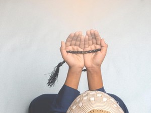 Teks Bacaan Al Barzanji Lengkap Arab-Latin, Dibaca Saat Peringatan Maulid Nabi