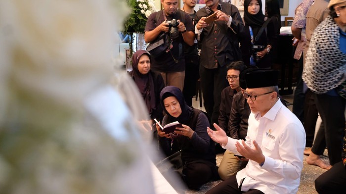 Zulhas Melayat ke Rizal Ramli
