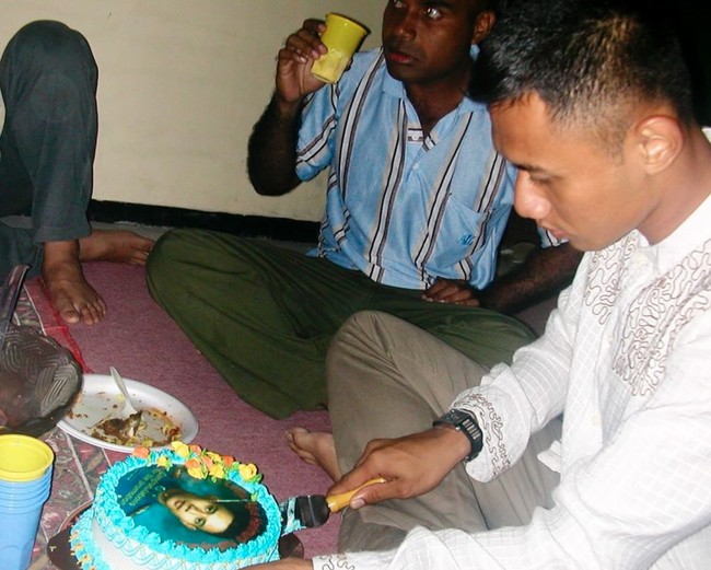 Diketahui foto-foto jadul tersebut diambil di tahun 2004, ketika Annisa dan Agus masih berpacaran. Saat itu keduanya masih belum bertunangan dan menikah. Foto: Instagram/@annisayudhoyono