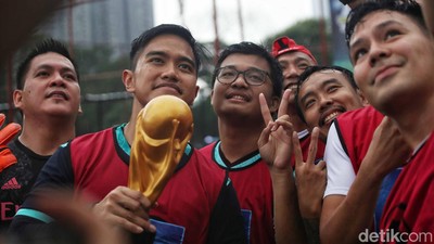 Cara Kaesang Gaet Pemilih Muda lewat Mini Soccer