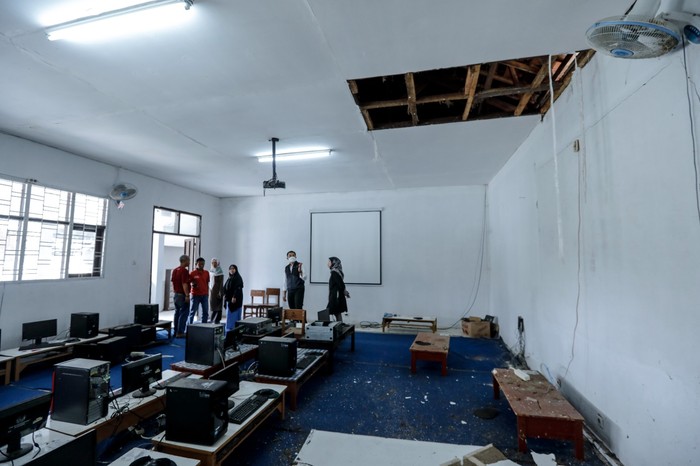 Disdik Tinjau Sekolah Terdampak Gempa Sumedang