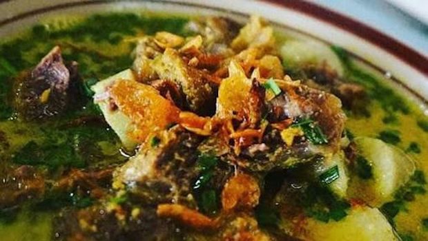 Empal gentong di Jakarta