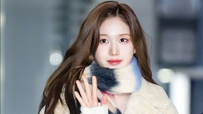 7 Gaya Personel STAYC Terbang ke Jakarta Jelang Golden Disc Awards 2024