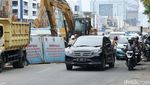 Hati-hati! Ada Jalan Amblas di Proyek Galian Gajah Mada