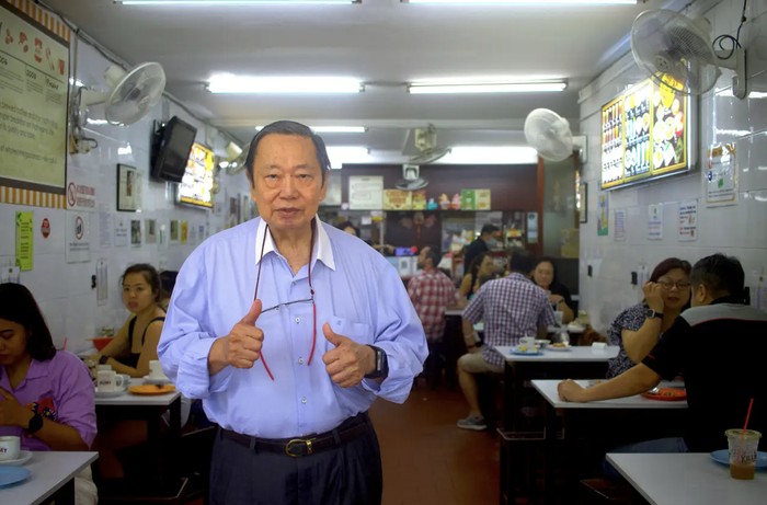 Ikuti Selera Gen Z, Pensiunan Bankir Ini Sukses Selamatkan Kopitiam