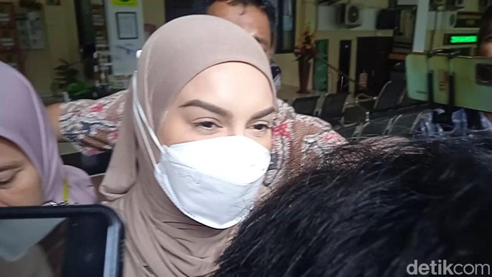 Irish Bella datangkan dua saksi di sidang cerainya dengan Ammar Zoni.