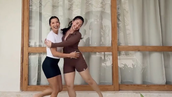 Jennifer Bachdim dan Nikita Willy