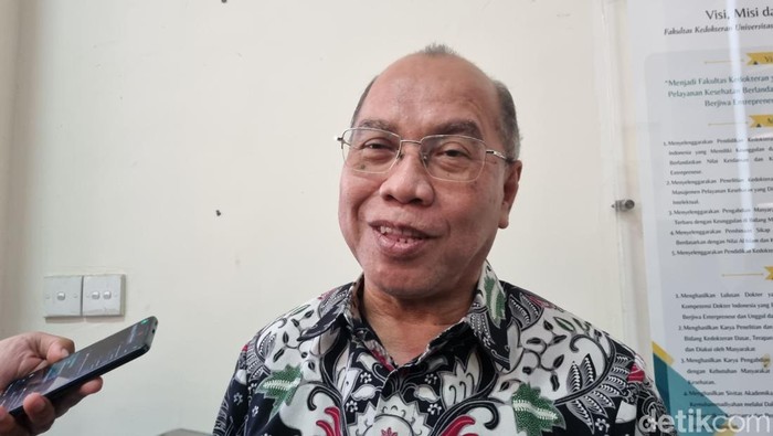 Ketua Pimpinan Wilayah (PW) Muhammadiyah Jatim Sukadiono.