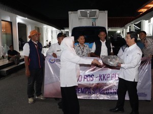 KKP Beri Bantuan 1,6 Ton Ikan Beku ke Korban Gempa Sumedang