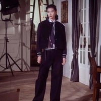 Inilah koleksi-koleksi terbaru Christian Dior Pre Fall 2024. Untuk koleksi pra musim gugur Dior, Maria Grazia Chiuri terinspirasi oleh Marlene Dietrich, aktris lawas yang populer di tahun 30-an dan 40-an. Foto: Dok. Christian Dior.