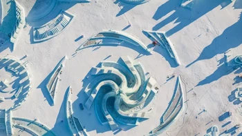 Pematung es dari seluruh dunia berkumpul di Harbin untuk menampilkan karya seni mereka. Foto: The Sun