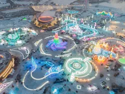 Menakjubkannya Kota Es Terbesar di Dunia Made in China