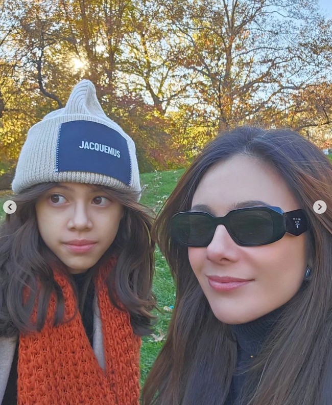 Makin cantik seperti sang mama, penampilan London pun kerap banjir pujian. Tak sedikit yang memuji penampilan adik dari Shalom Razade itu. Foto: Instagram/@londonisnthere/@wulanguritno