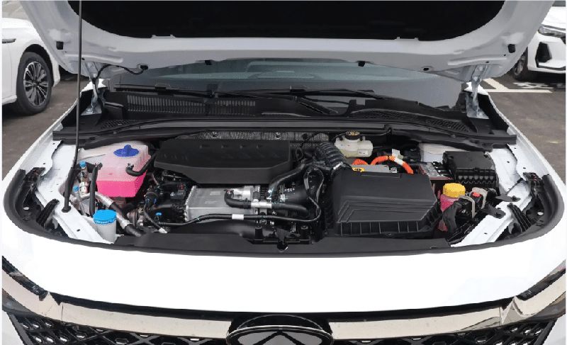 Mobil sedan hybrid Chery Fengyun A8.