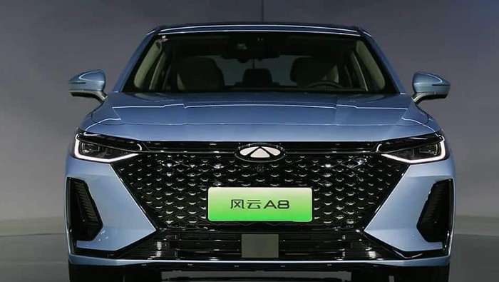 Mobil sedan hybrid Chery Fengyun A8.