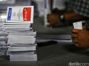 Survei Median: PDIP 20,8%-Gerindra 20,1%, PKS dan PAN di Atas Demokrat