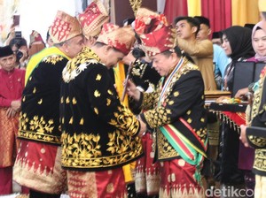 13 Tokoh Daerah-Nasional Terima Gelar Adat Jambi oleh LAM, Berikut Daftarnya