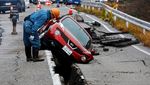 Penampakan Lebarnya Retakan Jalan di Jepang Usai Diguncang Gempa