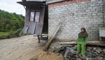 Puluhan Rumah di Kerinci Jambi Terancam Roboh Akibat Banjir