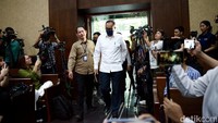 Terdakwa Rafael Alun tiba ruang sidang di Pengadilan Tipikor, Jakarta, Kamis (4/1/2024).