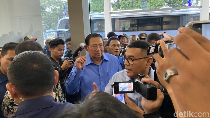 Susilo Bambang Yudhoyono saat kunjungan ke Sukabumi.