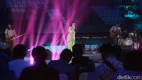 Mereka menampilkan beberapa lagu seperti Koyo Jogja Istimewa, Rungkad, dan beberapa lagu lainnya.
