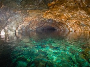 Air Tertua di Dunia Ditemukan, Simpan Jejak Kehidupan Purba