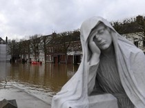 Ratusan Rumah di Prancis Terendam Banjir Usai Diguyur Hujan Selama 35 Hari