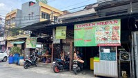 Konsep kopitiam gaya Medan ini bisa ditemukan di Jakarta Barat, tepatnya di Akui Kopitiam yang berlokasi di Taman Duta Mas, Jelambar.  Foto: detikFood
