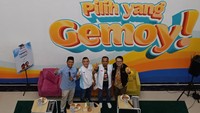 Mereka beralasan lebih memilih yang memiliki program kepemudaan yang jauh lebih baik.