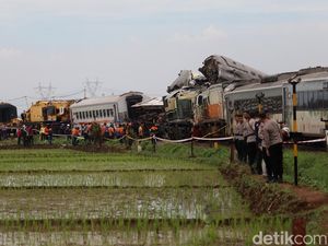 3 Petugas KAI Diperiksa Buntut 2 KA Tabrakan di Cicalengka