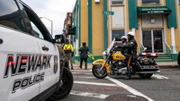 New Jersey duduk di peringkat kesepuluh sebagai negara bagian teraman di AS. Negara bagian ini mencatat penurunan signifikan dalam kejahatan perkotaan, berkat strategi kepolisian modern dan sistem pengawasan publik yang semakin canggih. (REUTERS/Eduardo Munoz)