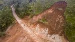 Jalan di Kerinci Jambi Tertimbun Longsor, Begini Kondisinya