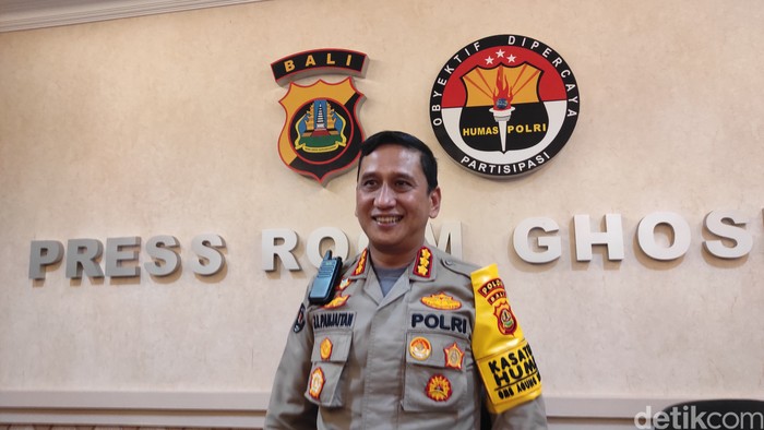 Kabid Humas Polda Bali Kombes Jansen Avitus Panjaitan di Mapolda Bali, Jumat (5/1/2024). (I Wayan Sui Suadnyana/detikBali)