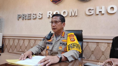 Kabid Humas Polda Bali Kombes Jansen Avitus Panjaitan saat konferensi pers di Mapolda Bali, Jumat (5/1/2024).