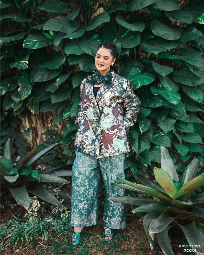 Wanita 32 tahun ini menyatakan bahwa diet yang dijalaninya tidak terlalu sulit. Tantangannya adalah memantapkan niat dan terus konsisten diet. Foto: Instagram/@ayanggkahiyang