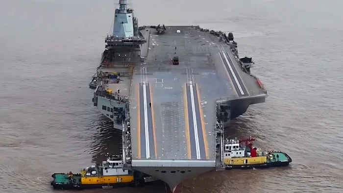 Kapal induk China