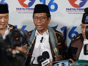Hadiri Salawatan di Demak, Mahfud Tekankan soal Track Record Calon Pemimpin